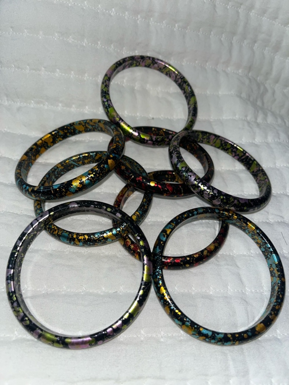 Paint-Splatter Stackable Bangle Set in Black with Multicolor Splashes - Picture 4 of 5